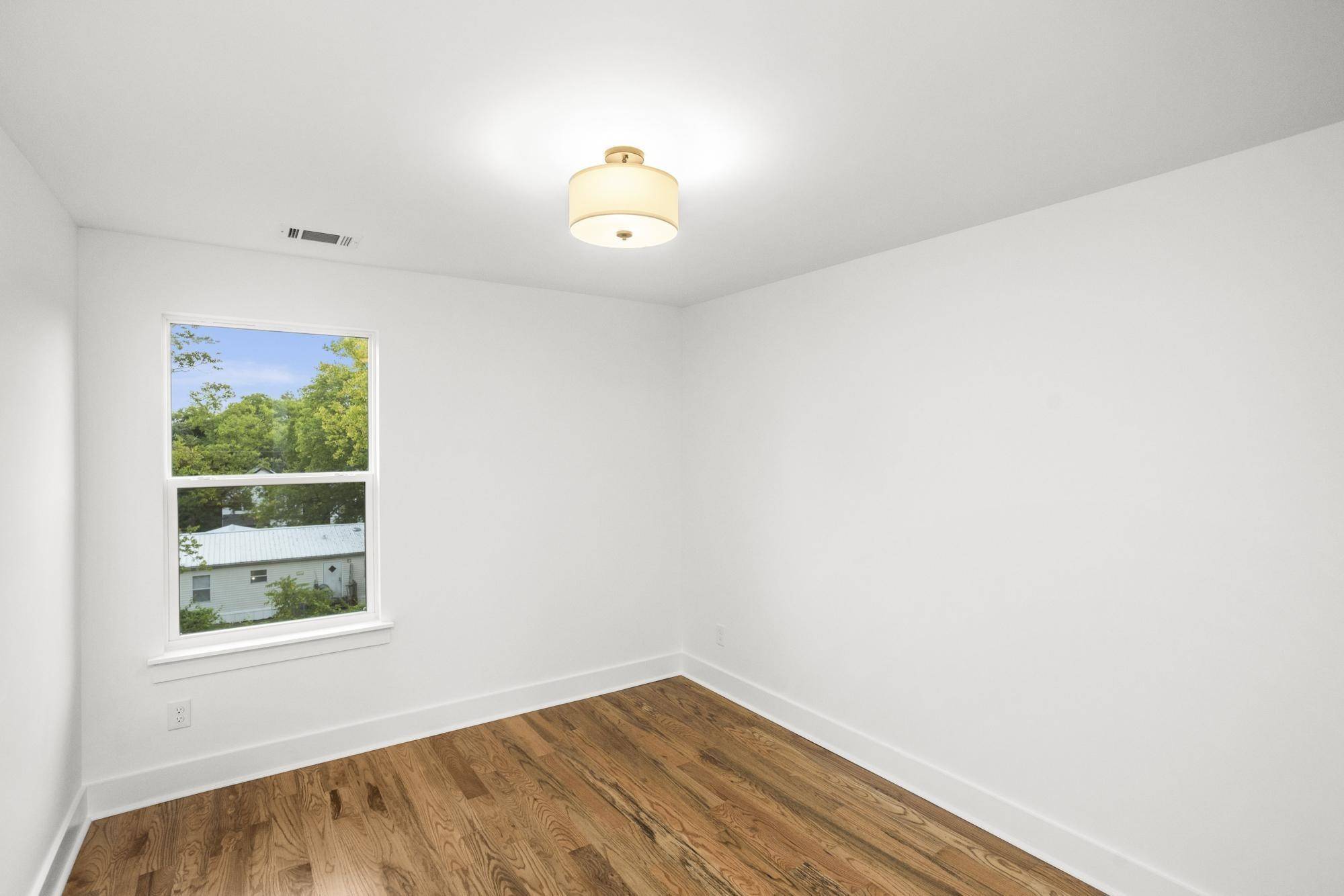 656 Chambers St #110, Gallatin, TN 37066