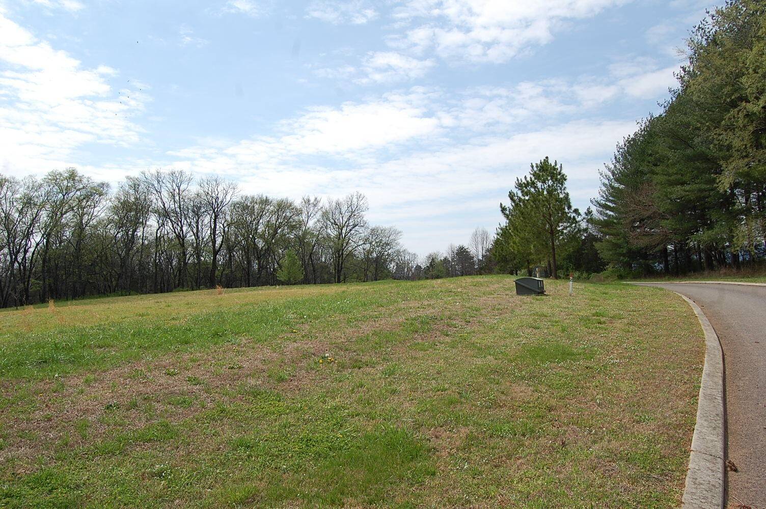 2 Riverbend Lane, Dunlap, TN 37327