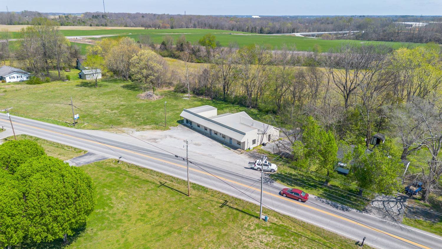 2506 Buffalo Rd, Lawrenceburg, TN 38464