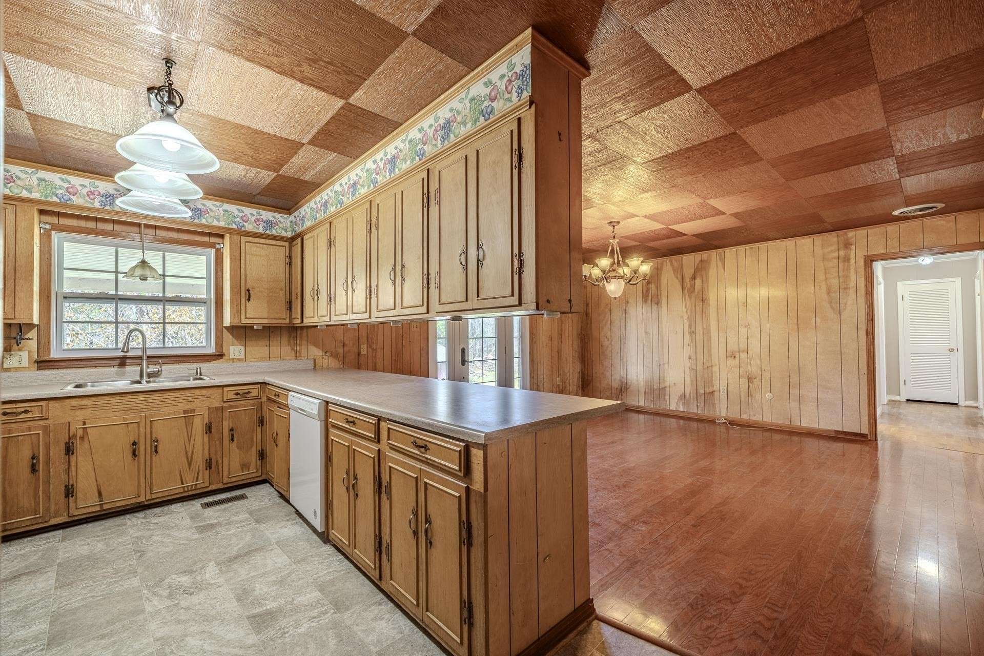 9265 Hwy 128, Savannah, TN 38372