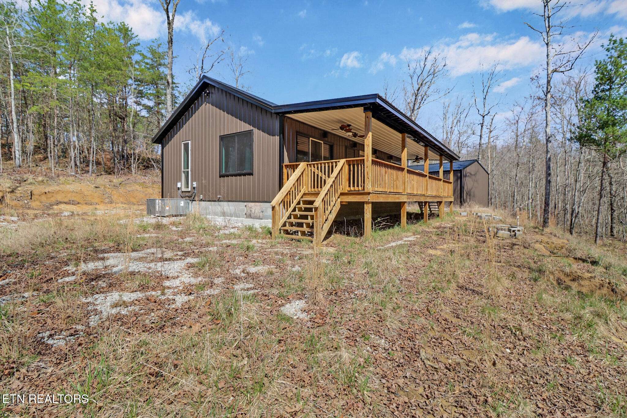 813 Bluebird Ridge Rd, Jamestown, TN 38556
