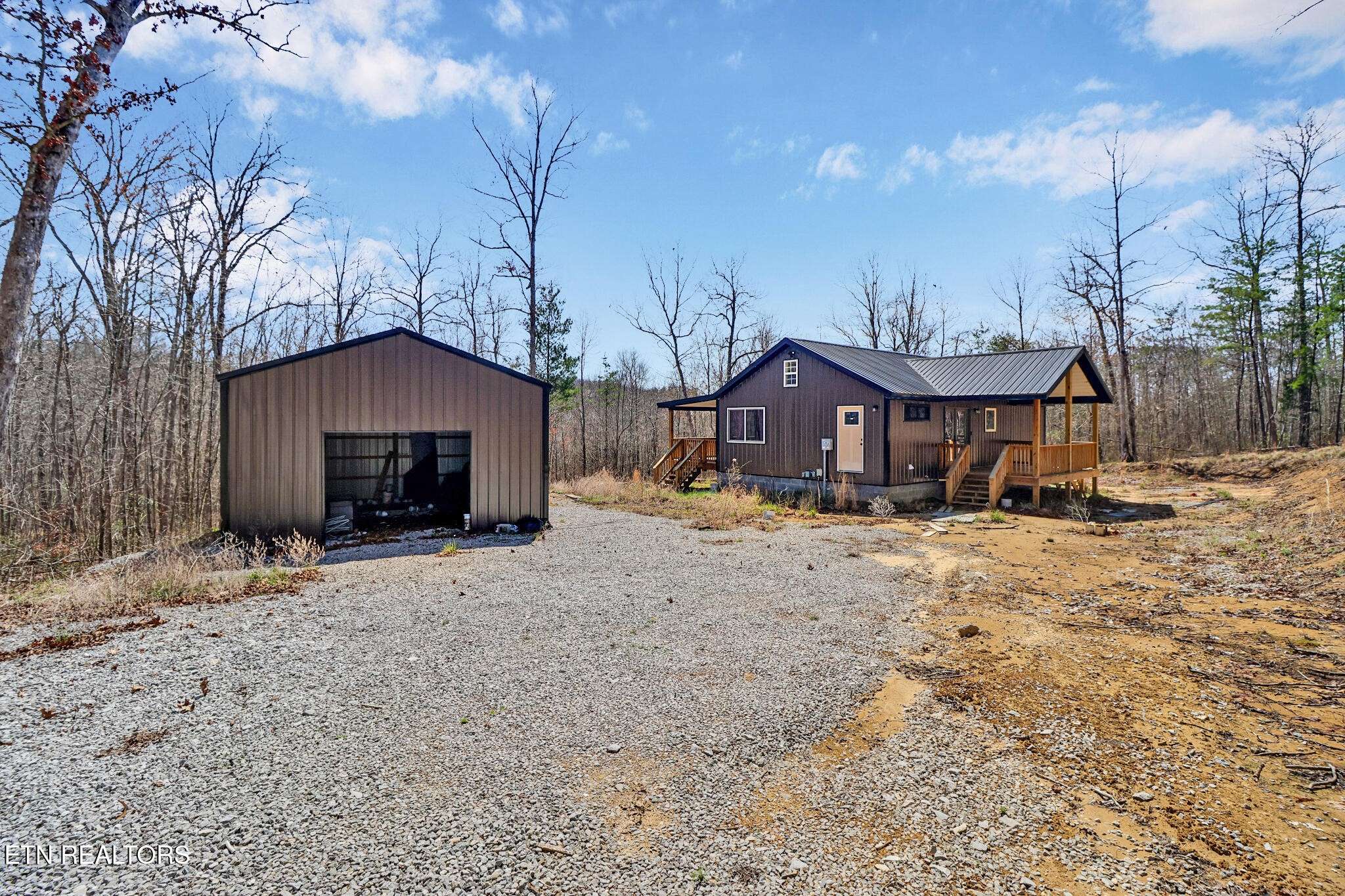 813 Bluebird Ridge Rd, Jamestown, TN 38556