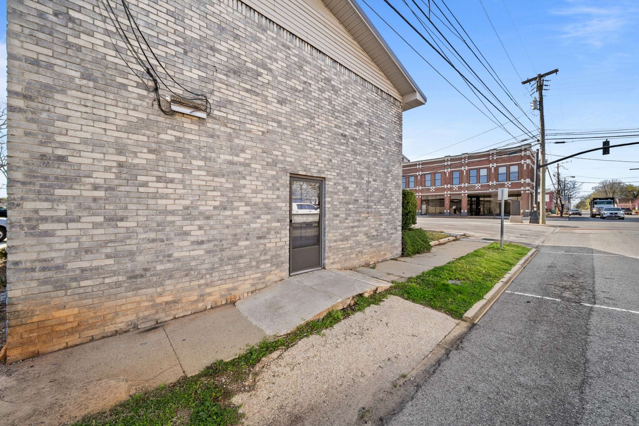 201 1st Ave #NW, Winchester, TN 37398