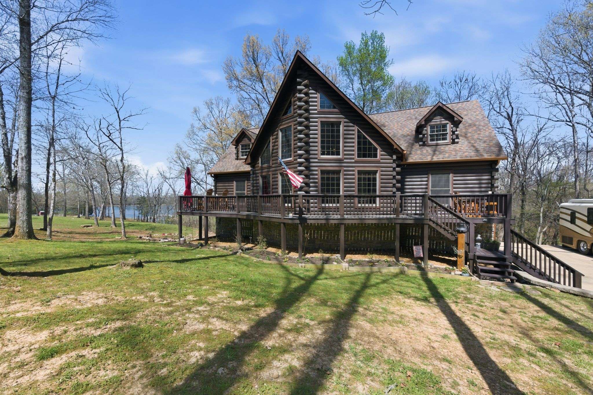 1118 Carrollville Landing Rd, Clifton, TN 38425