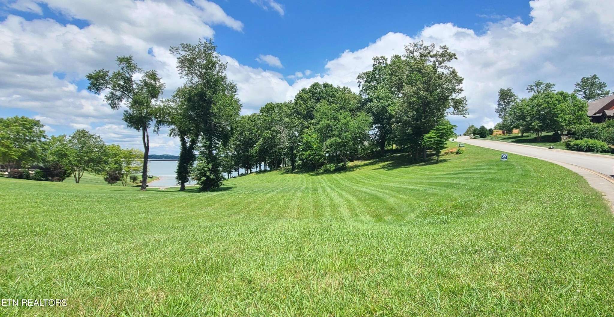 92 Majestic Circle, Dandridge, TN 37725