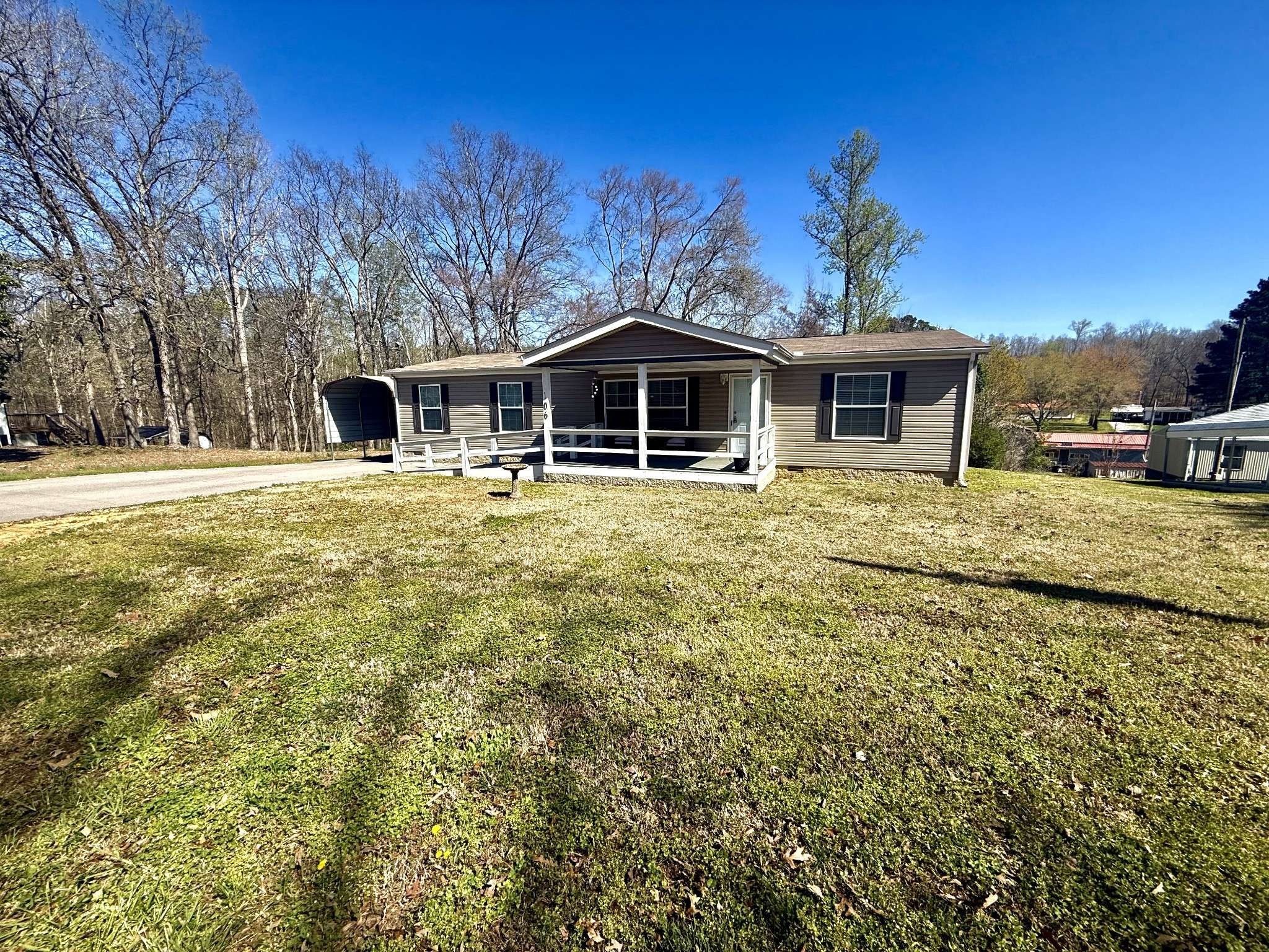 106 Fox Squirrel Dr, Dover, TN 37058