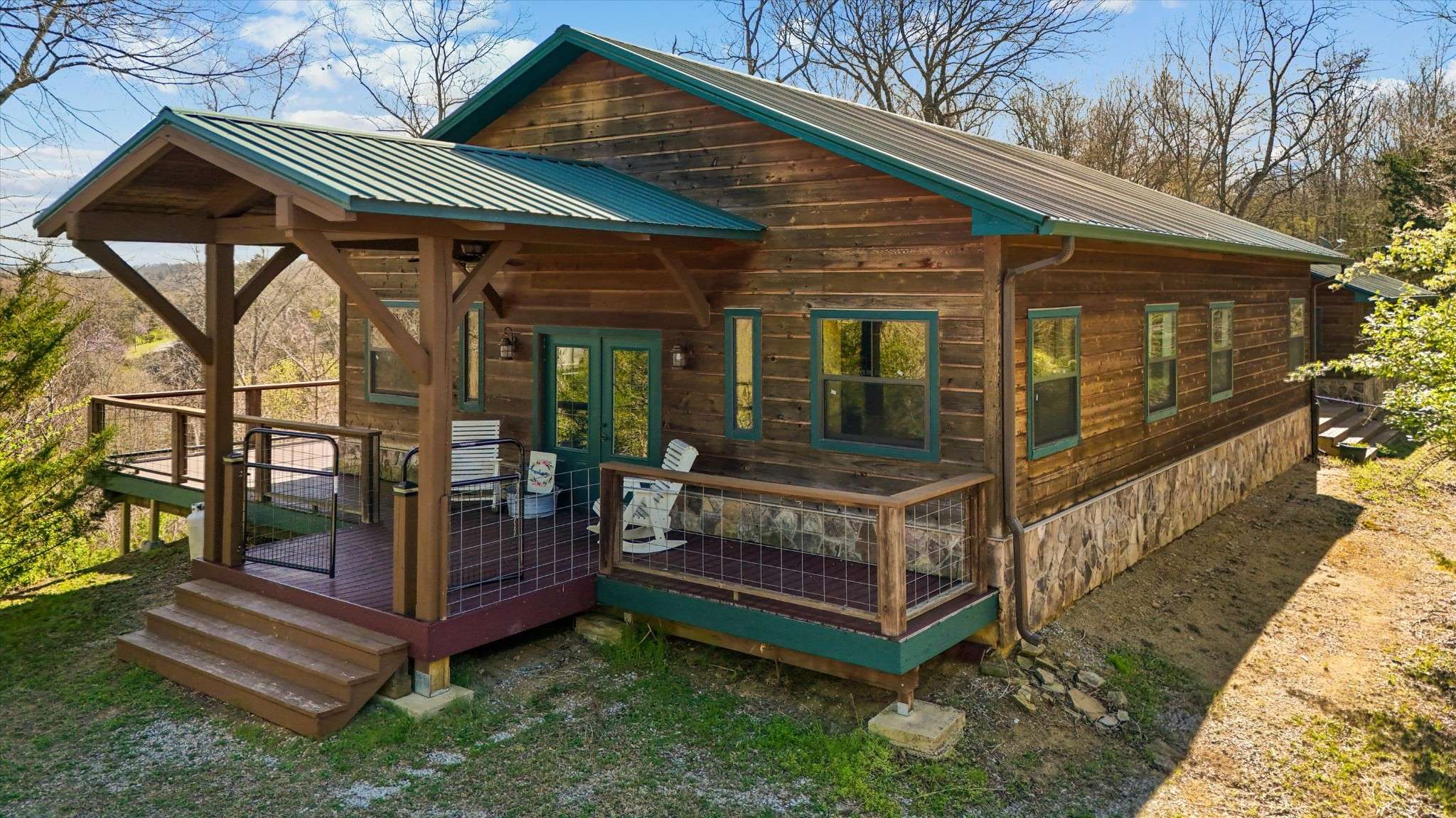 2649 Wildwood Rd, Dandridge, TN 37725