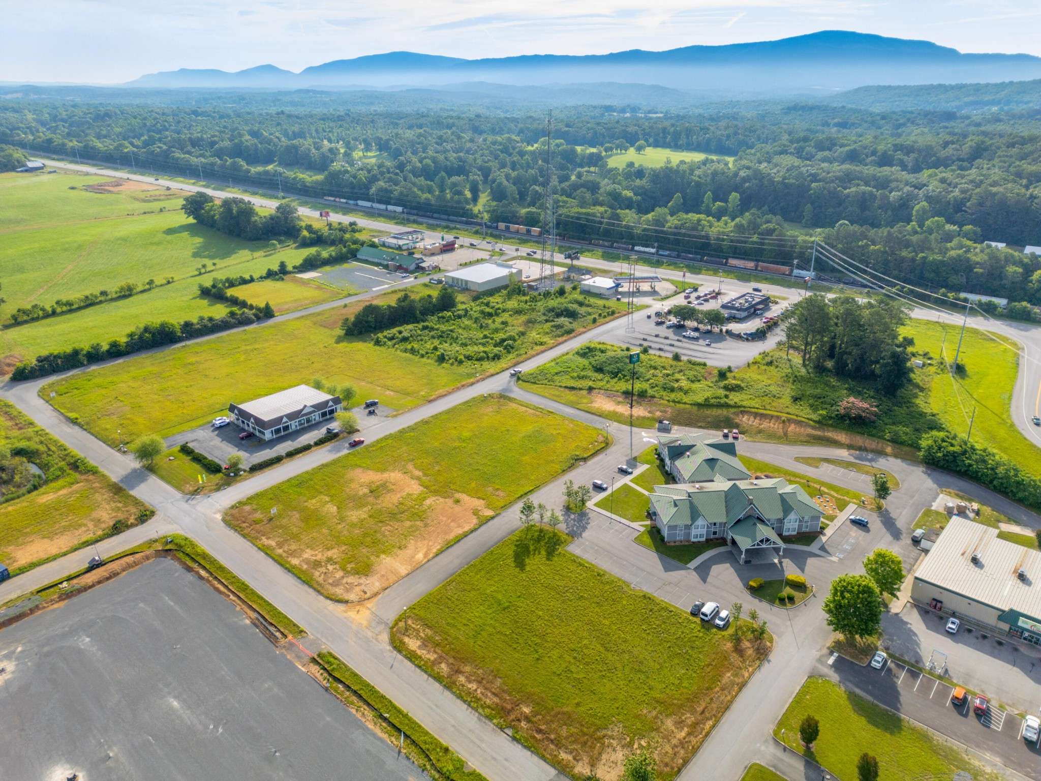 12 Ocoee Town Country, Ocoee, TN 37361