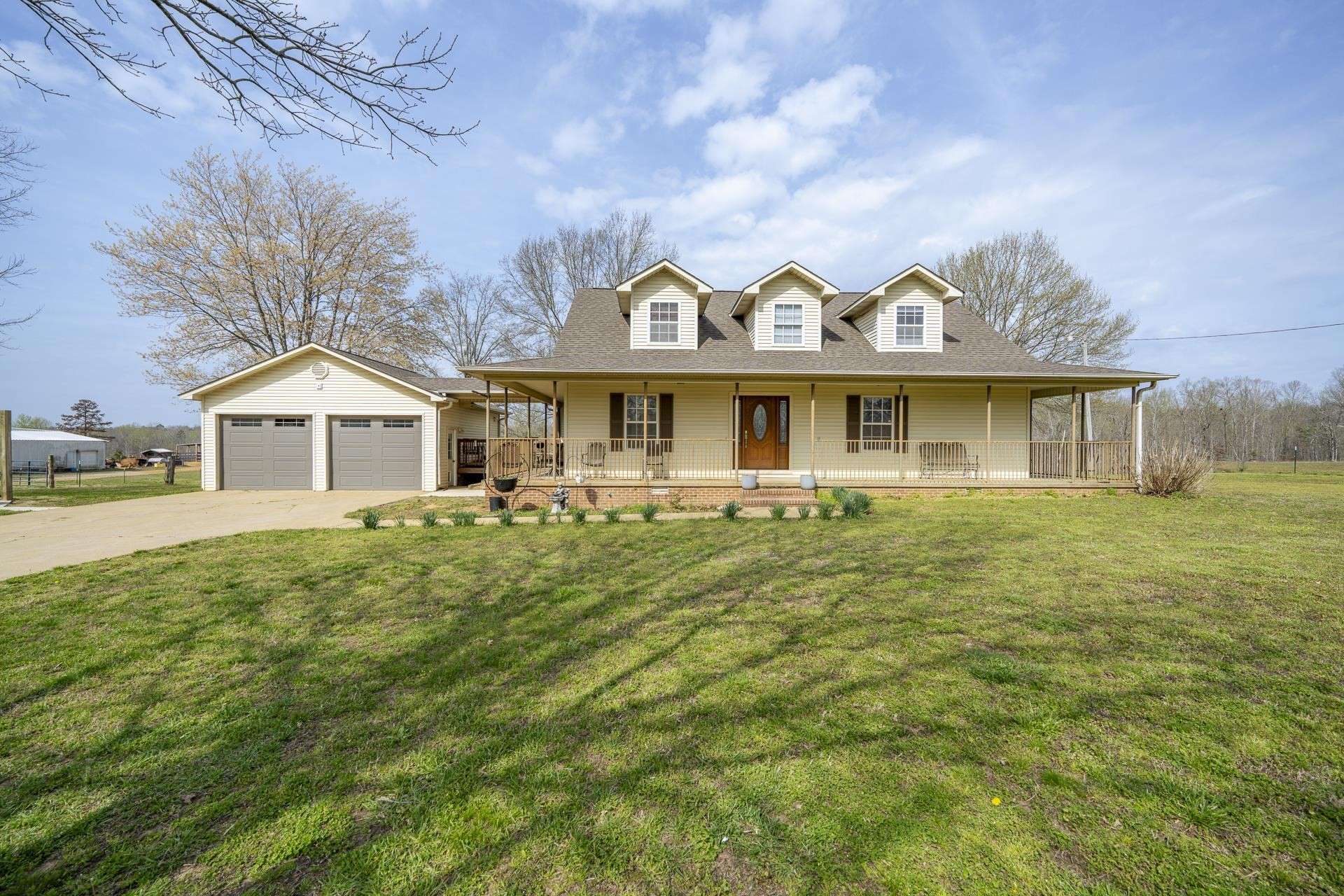 1896 PURDY BEAUTY HILL RD, Bethel Springs, TN 38315