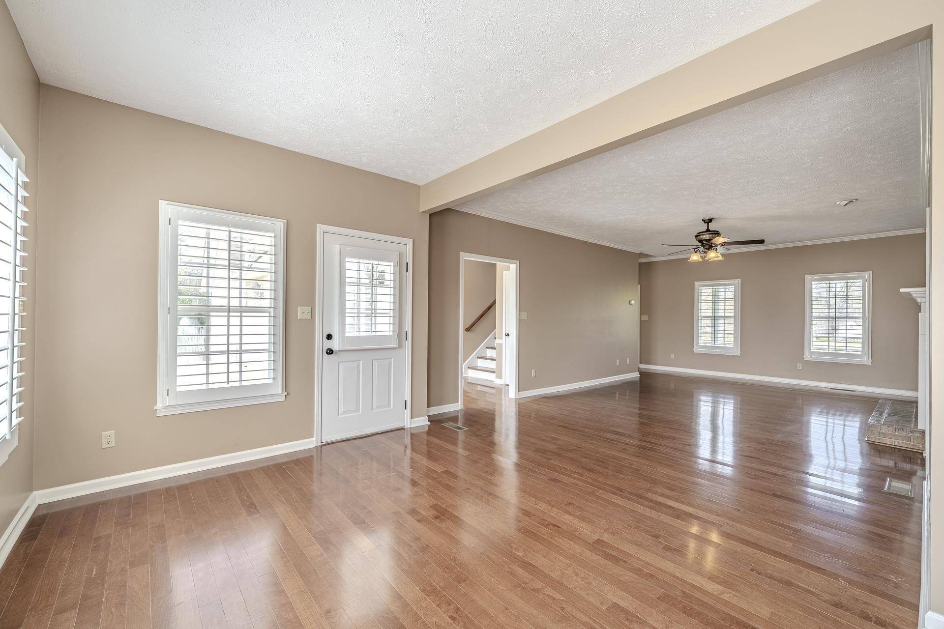565 BOWEN DR, Savannah, TN 38372
