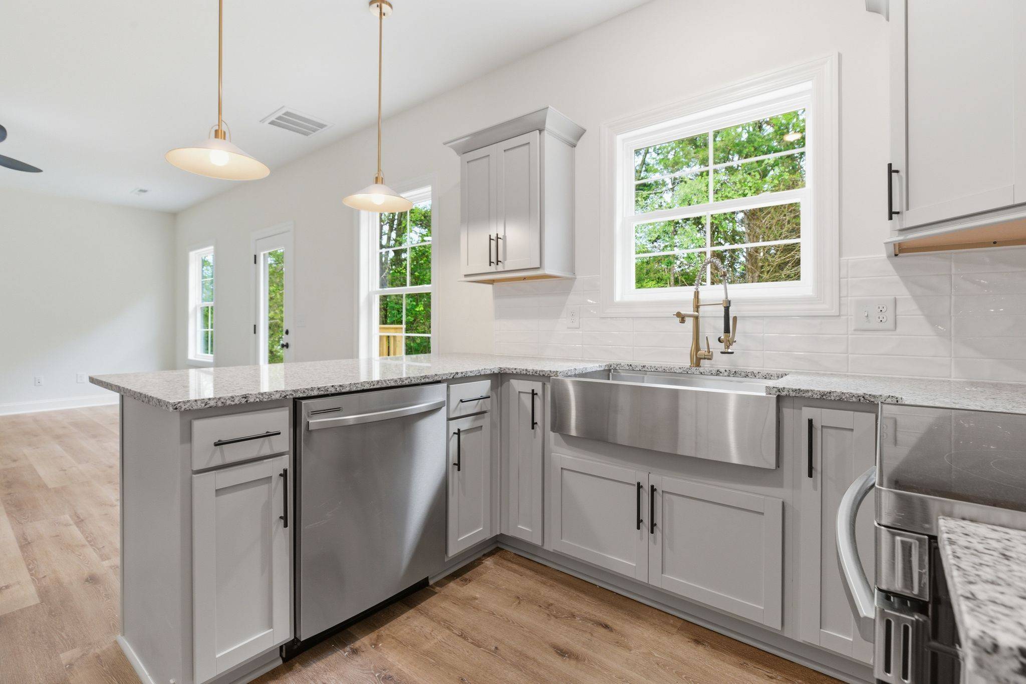 293 Spring St, La Vergne, TN 37086