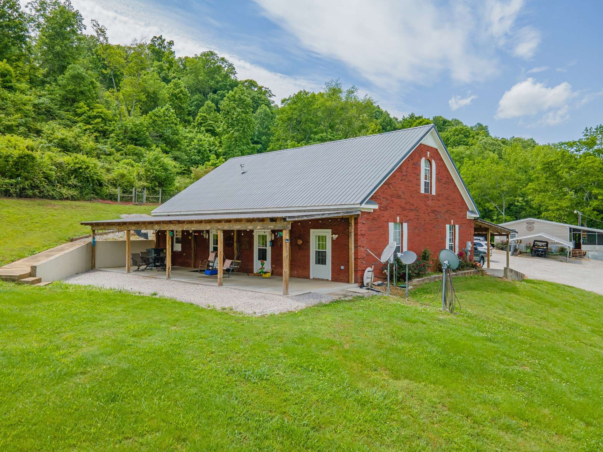14035 Campbellsville Rd, Lynnville, TN 38472