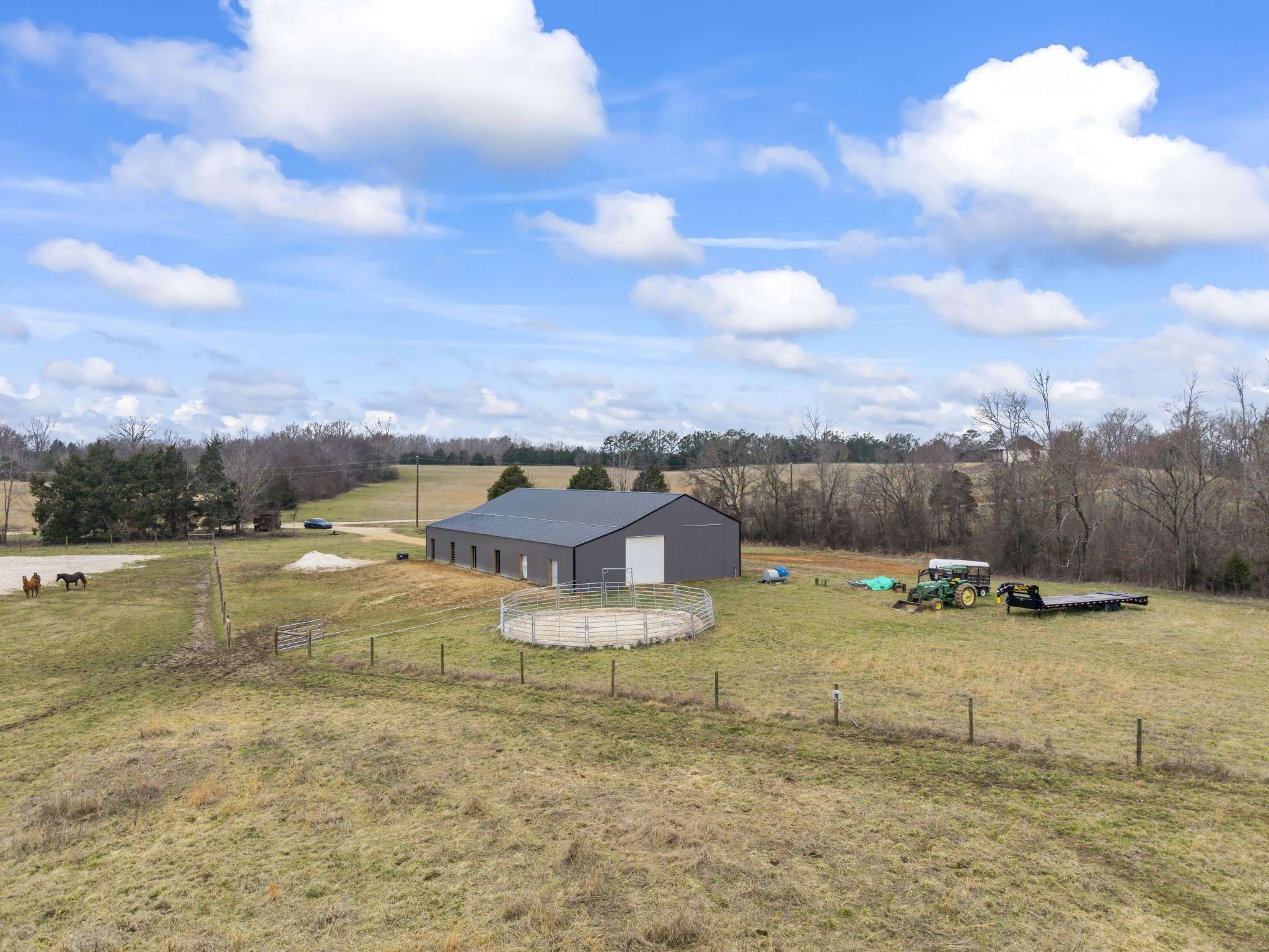 3877 Rockport McIllwain Rd, Holladay, TN 38341