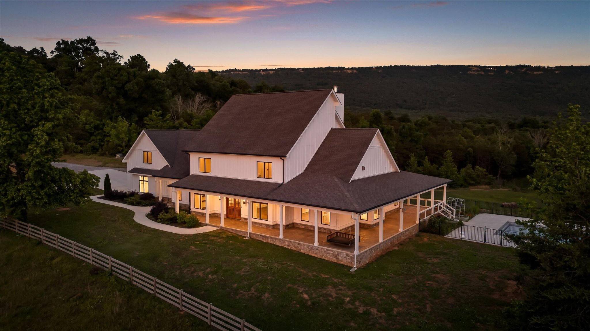 670 Maine Avenue, Wildwood, GA 30757