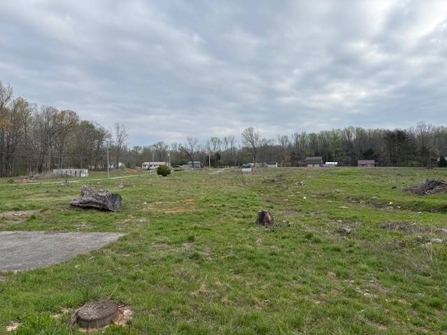 2284 N Jackson St, Normandy, TN 37360