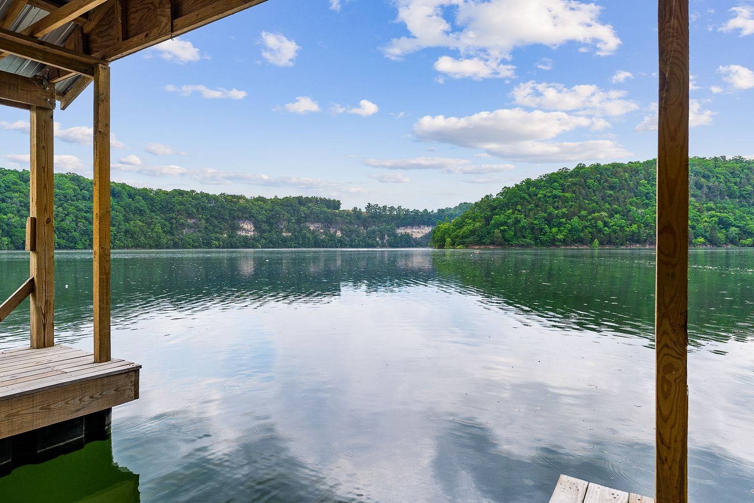 19 Summer Breeze Dr, Smithville, TN 37166