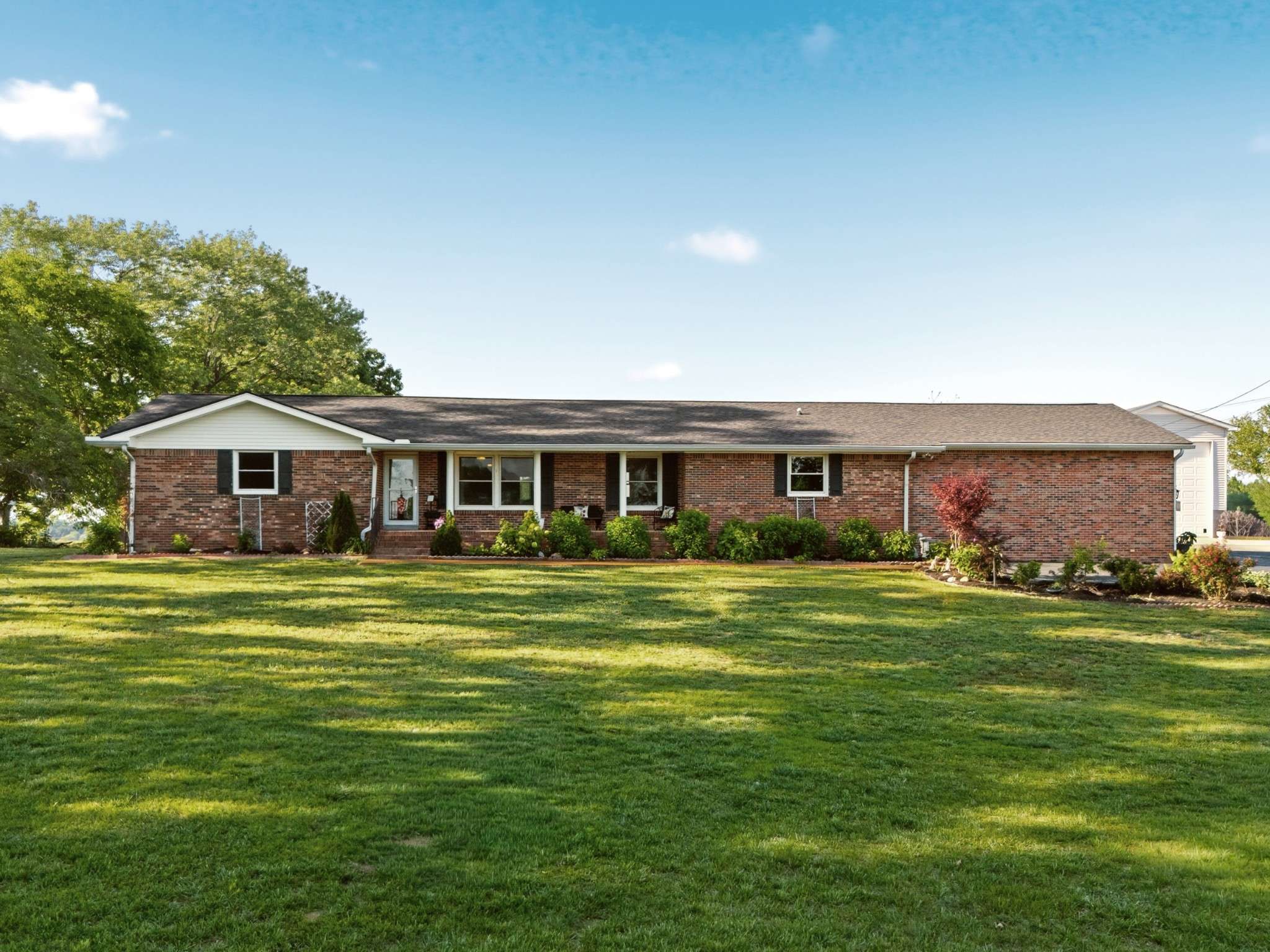 5843 Highway 41 #N, Cedar Hill, TN 37032