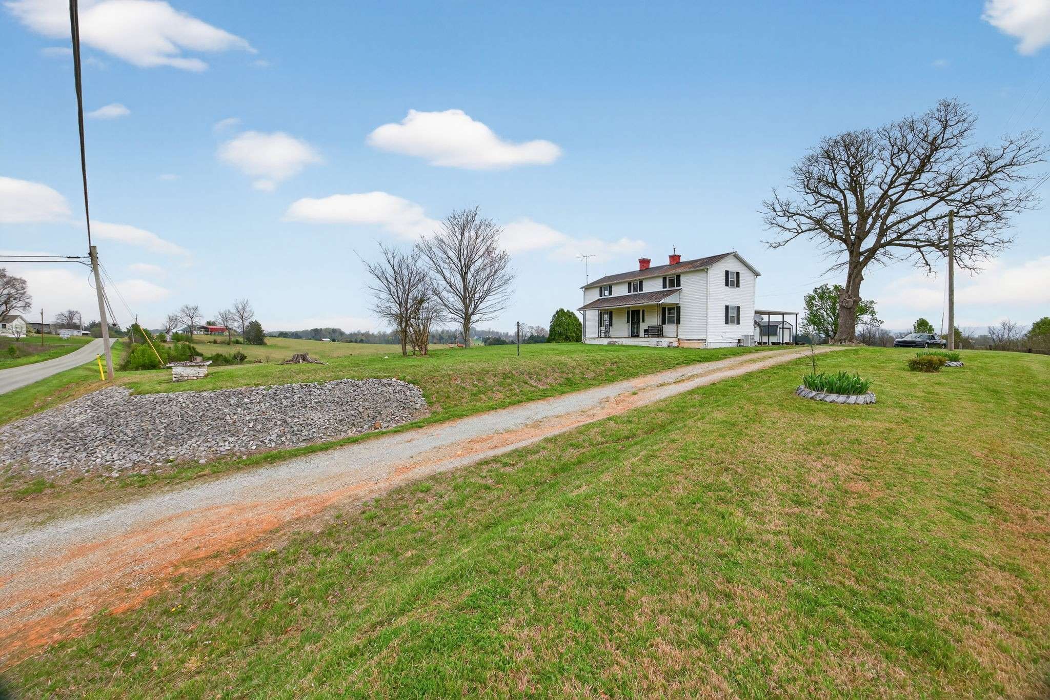 1298 S Bunker Hill Rd, Sparta, TN 38583