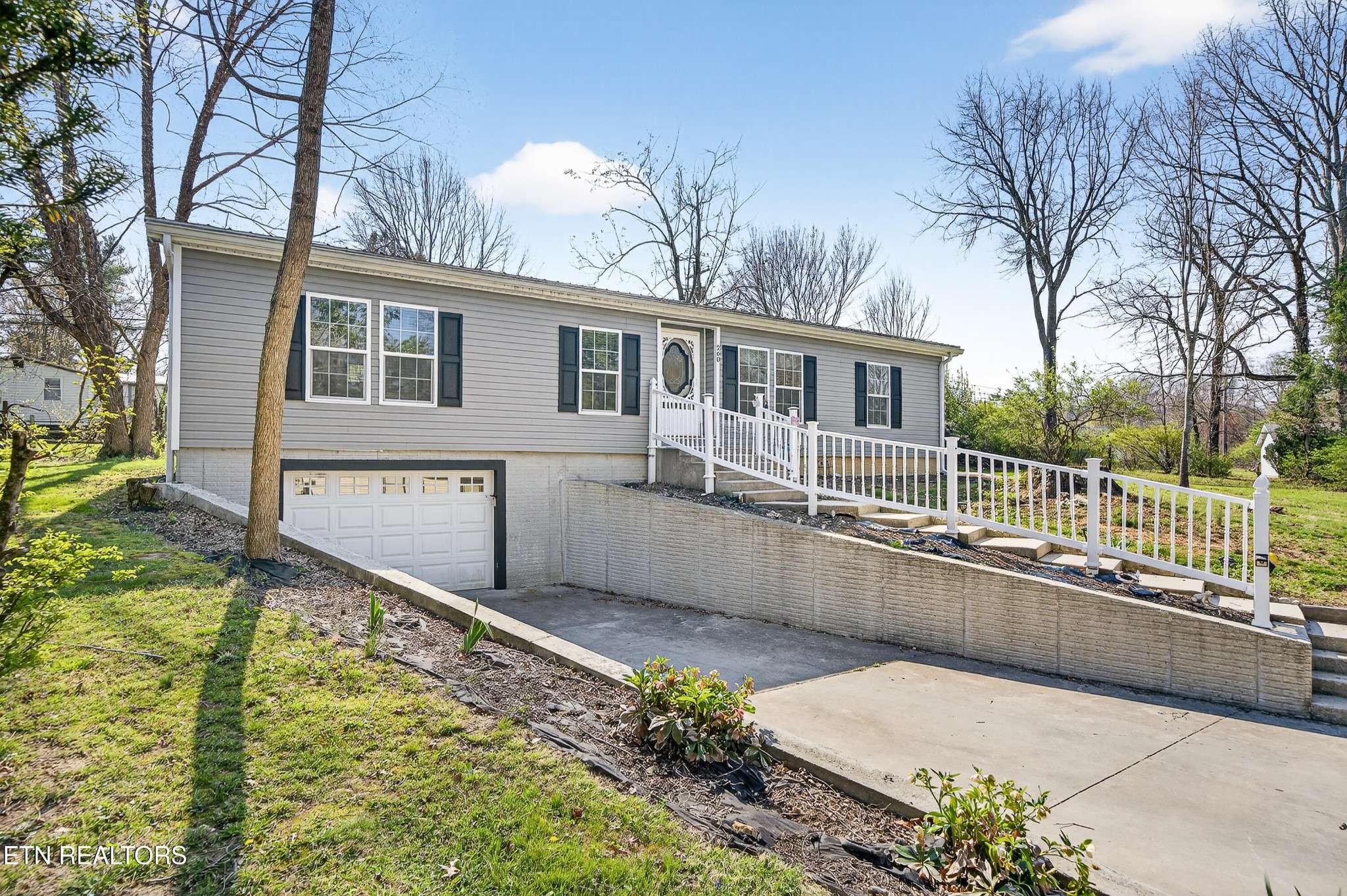 260 Rugby Rd, Crossville, TN 38558