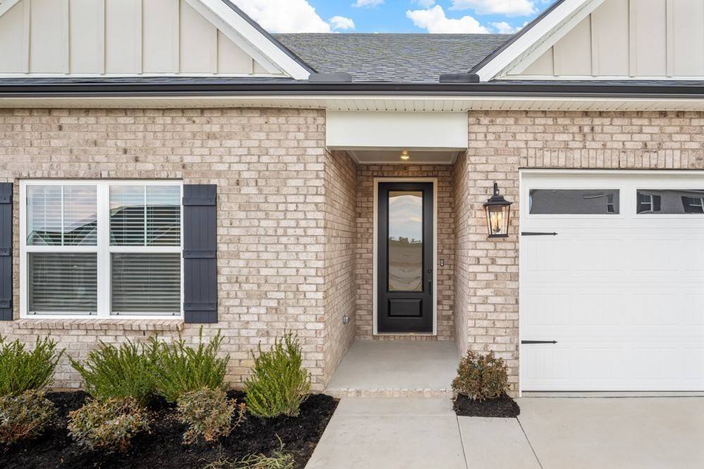 1206 Greensward Avenue, Lebanon, TN 37087