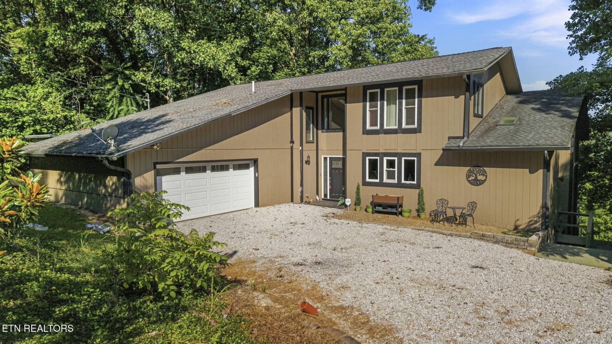 770 Mount Paran Rd, Jacksboro, TN 37757