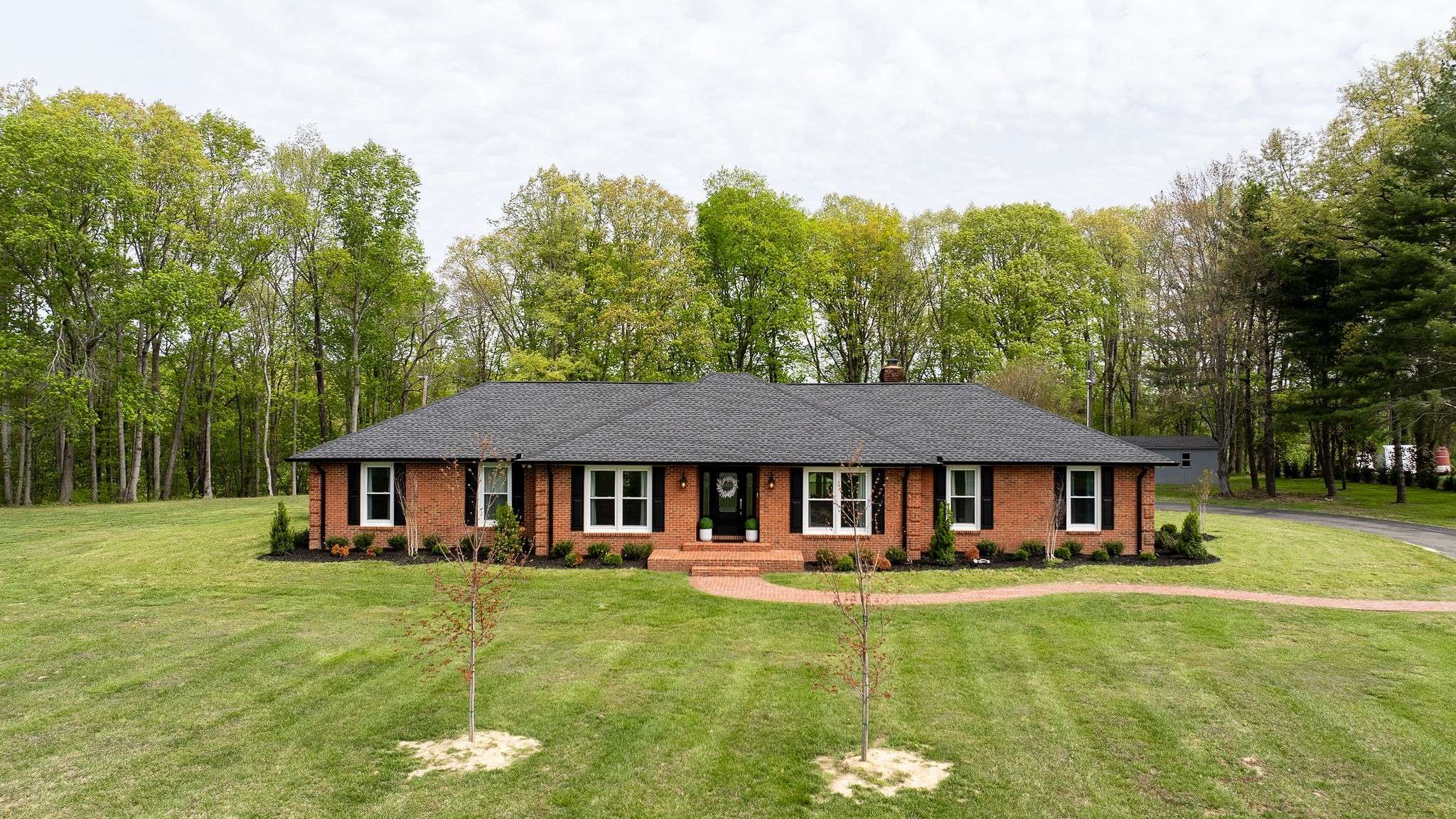 1747 Allen Ferry Rd, Smithville, TN 37166