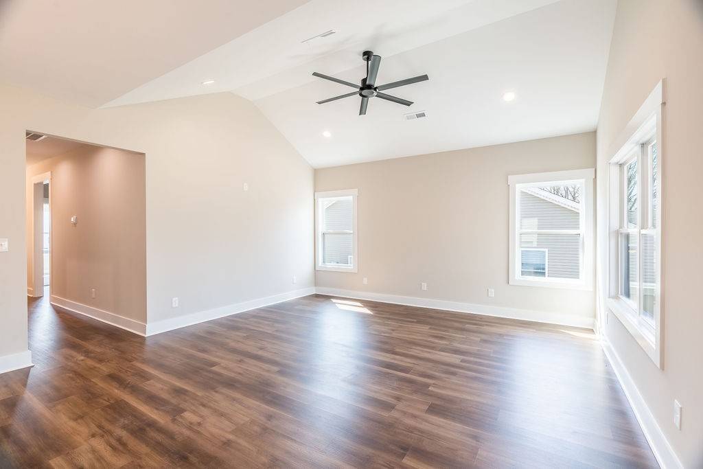 104 Bee Line Way, Trenton, KY 42286