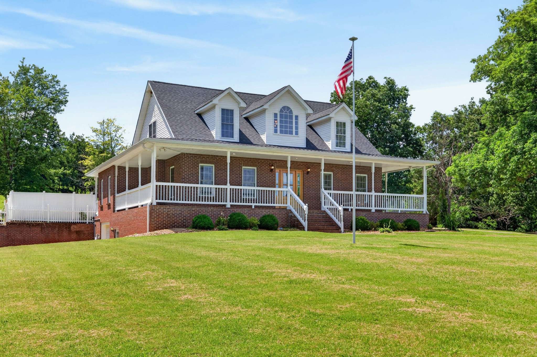 3989 Cadiz Rd, Bumpus Mills, TN 37028