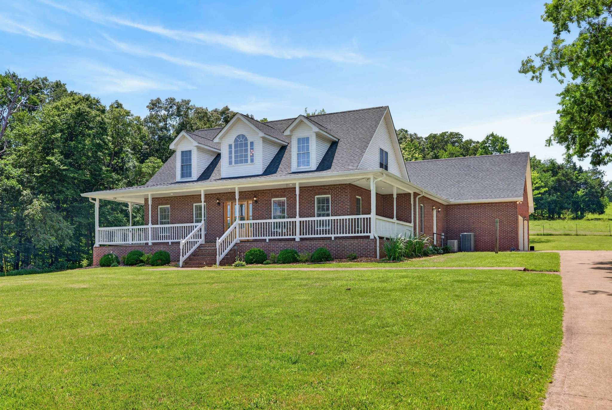 3989 Cadiz Rd, Bumpus Mills, TN 37028