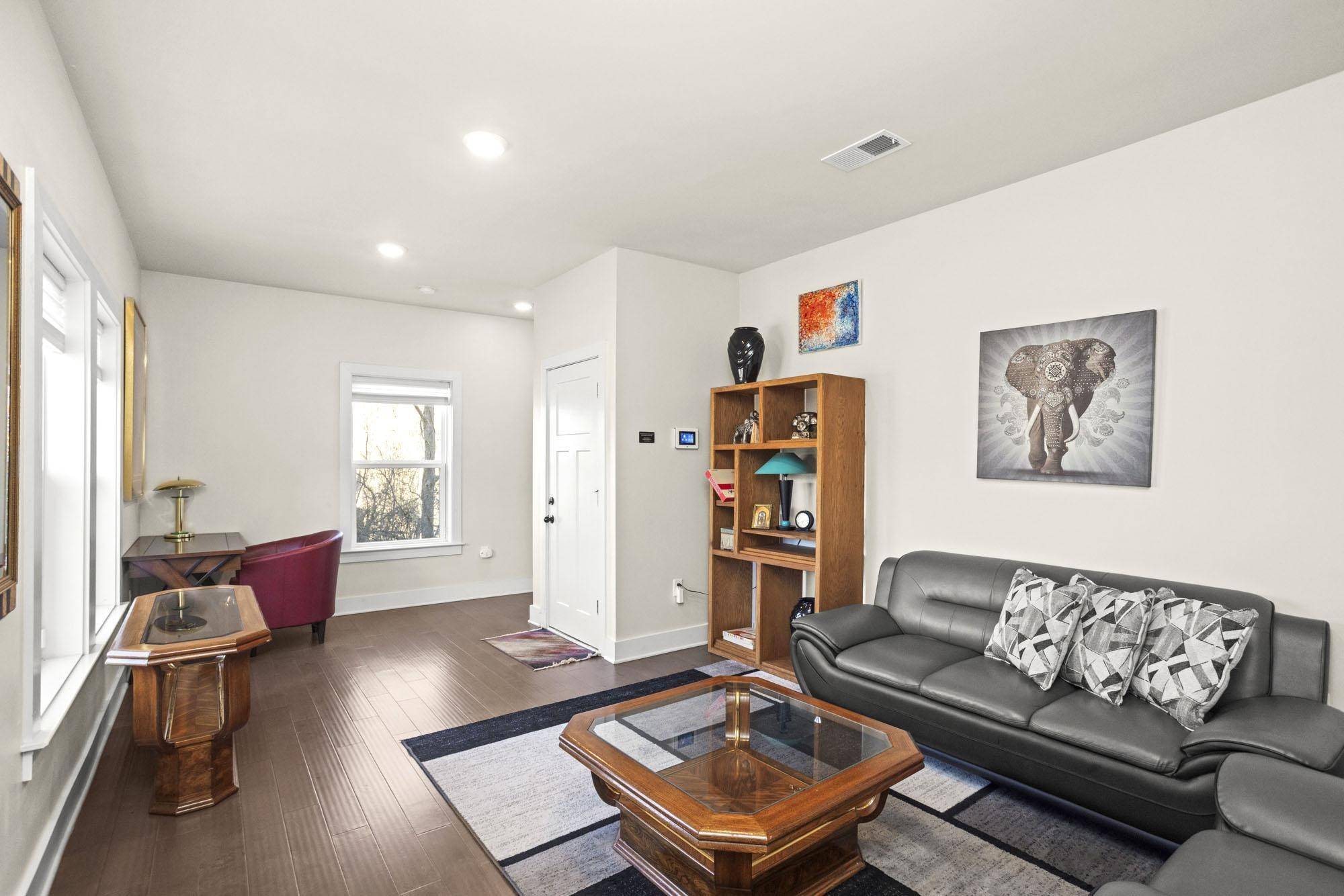 450 Glastonbury Rd #3, Nashville, TN 37217