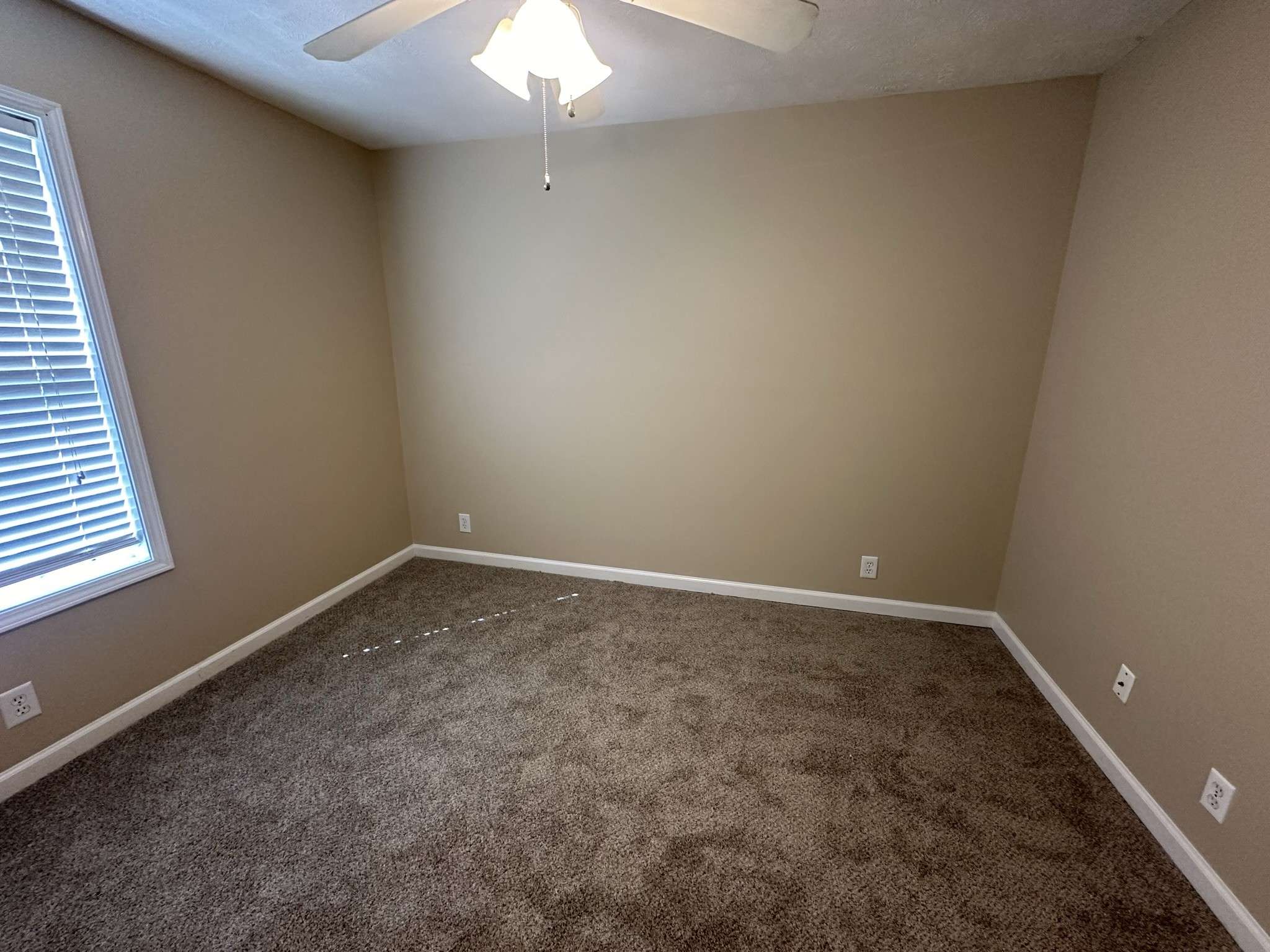 10005 Syracuse Dr, Smyrna, TN 37167