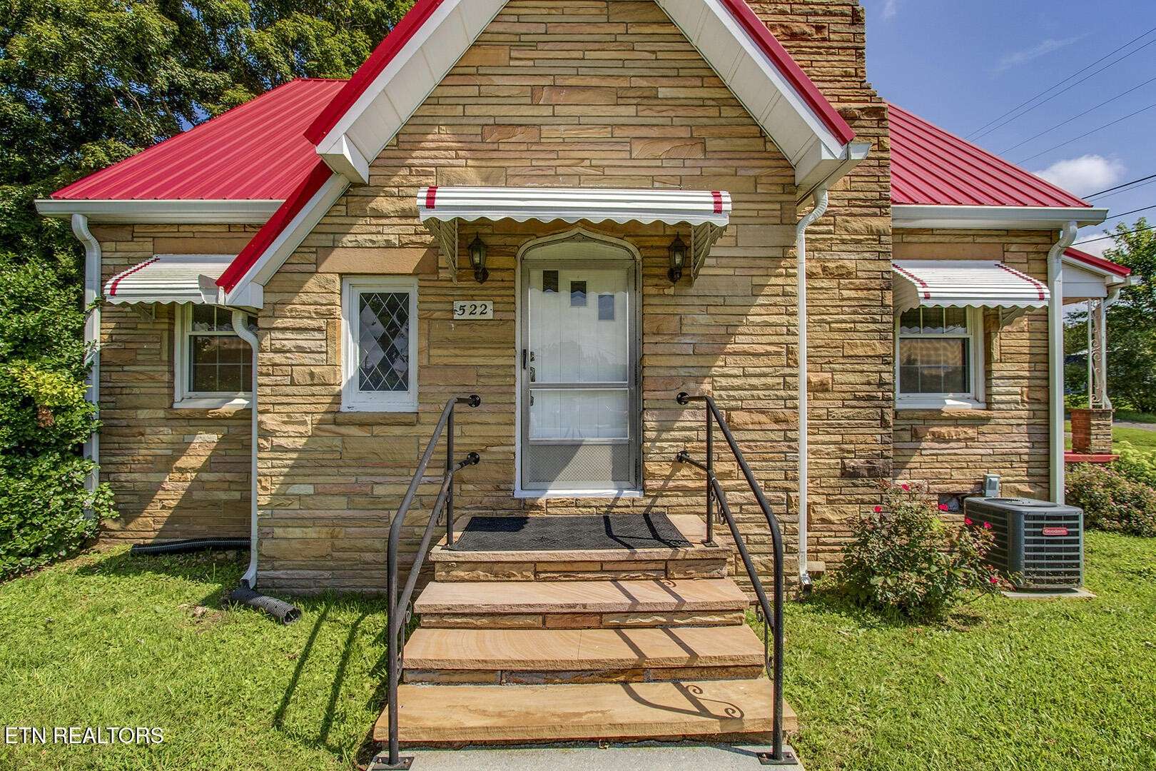 522 Court St, Wartburg, TN 37887