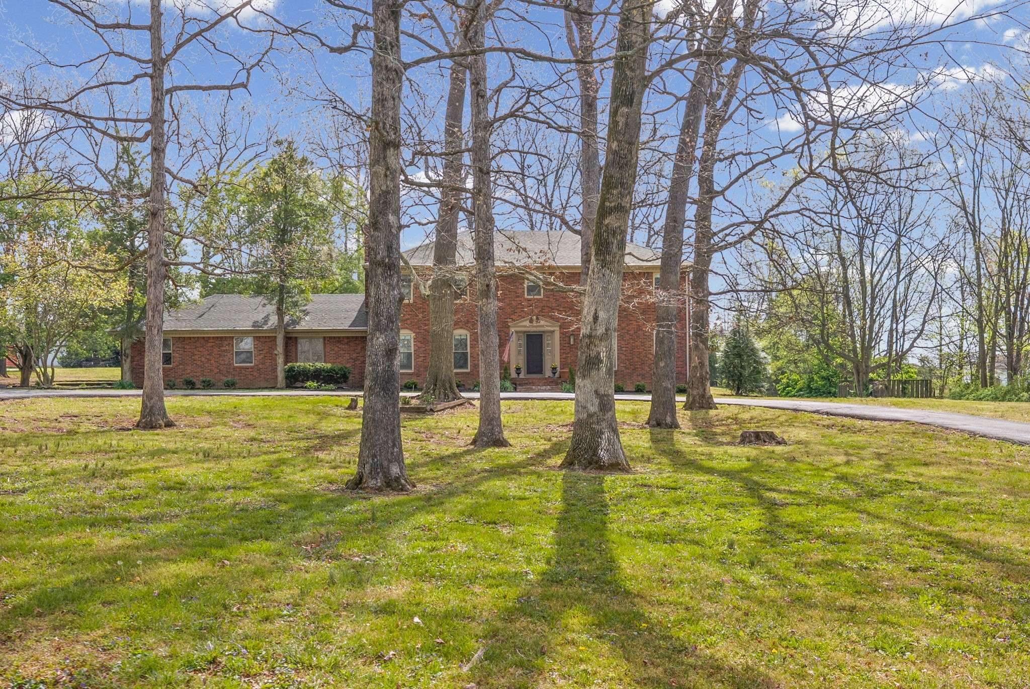 440 Petsch Ln, Hopkinsville, KY 42240