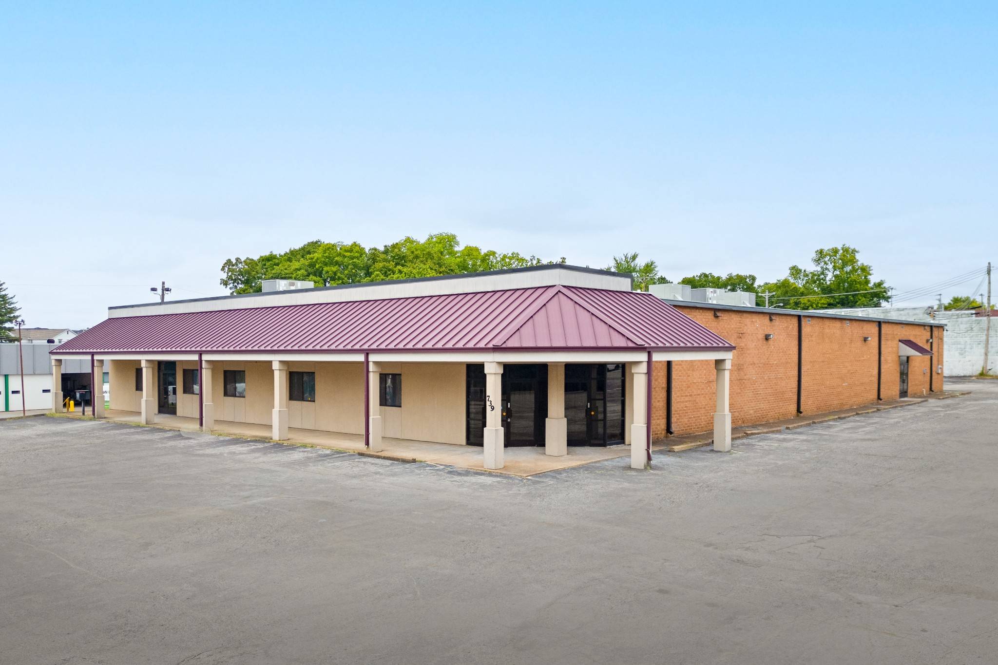 739 Madison St, Clarksville, TN 37040