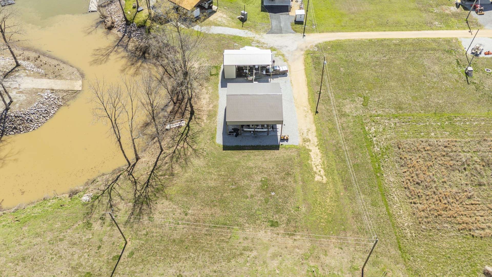 942 Lexi Ln, Clifton, TN 38425