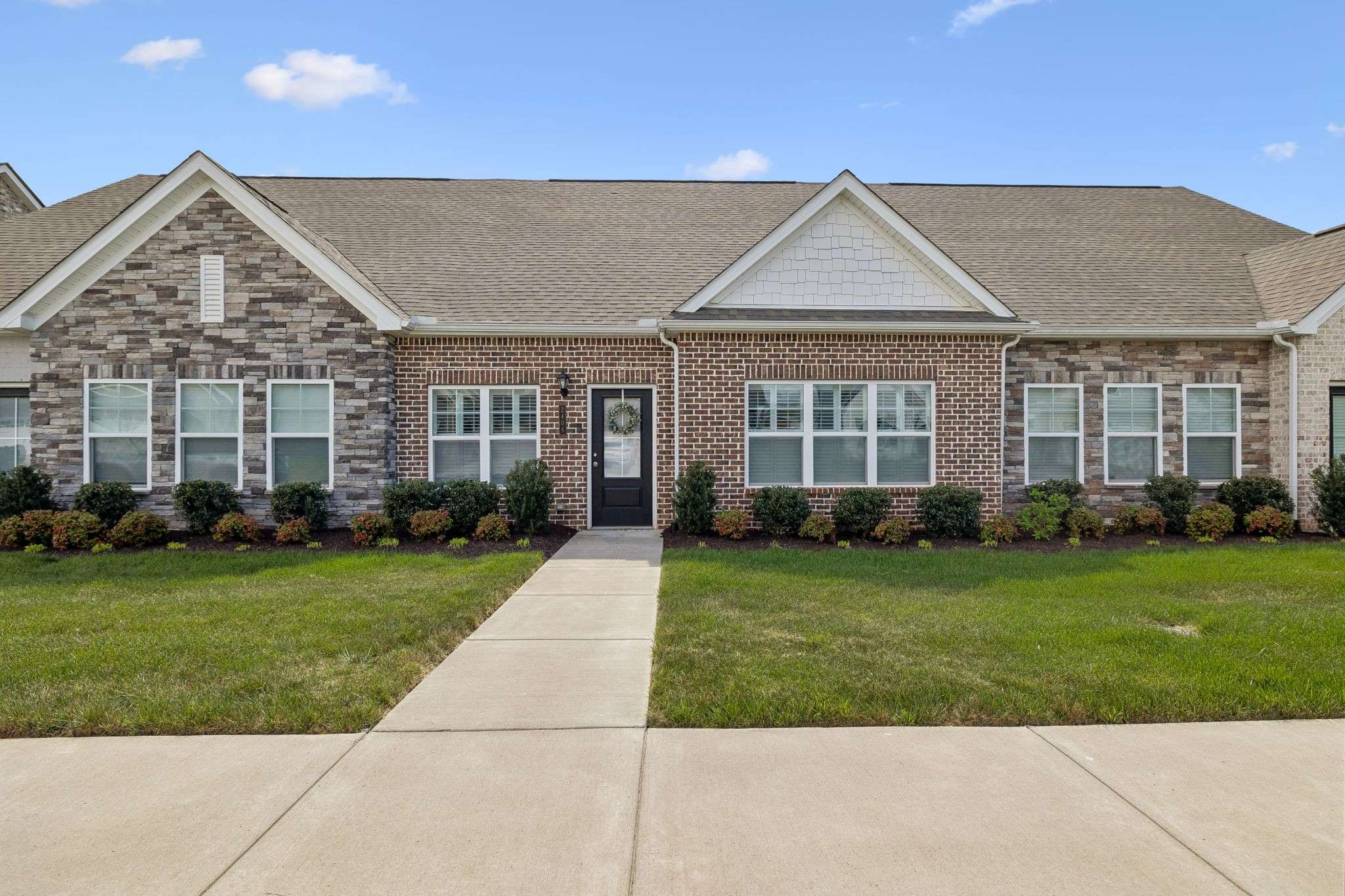 2406 Laurelstone Dr, Murfreesboro, TN 37130