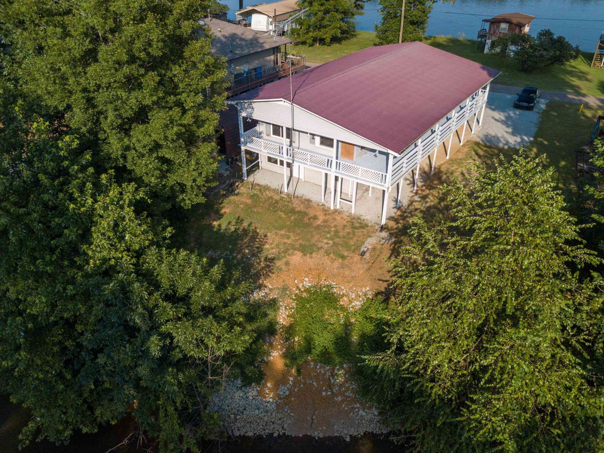 70 POINT WAY, Saltillo, TN 38370