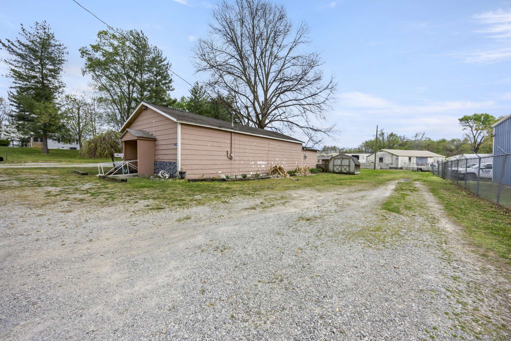 209 Hodges St #N, Cowan, TN 37318
