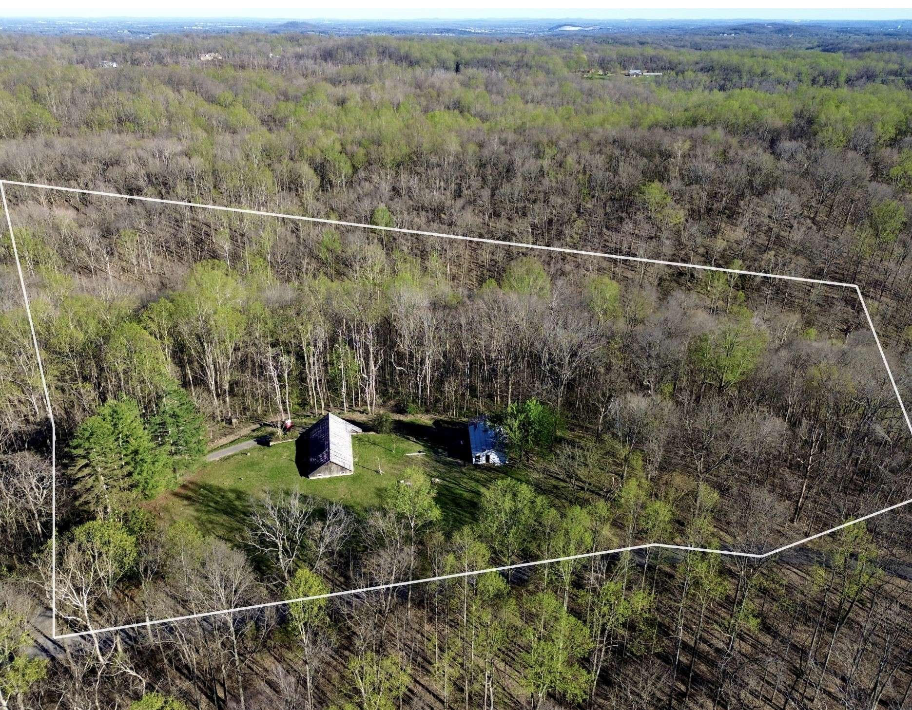 1314 Mud Hollow Rd, Hendersonville, TN 37075