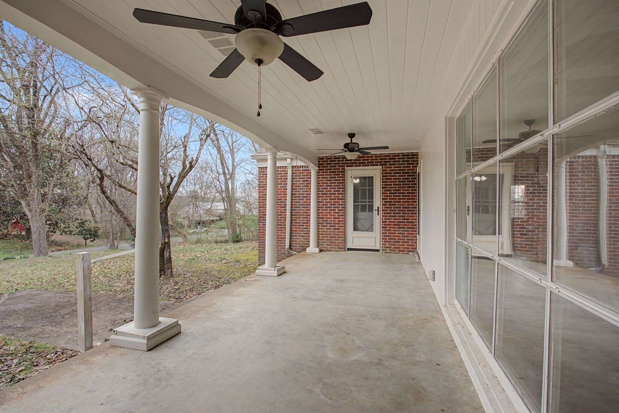 107 Cherry St, Centerville, TN 37033