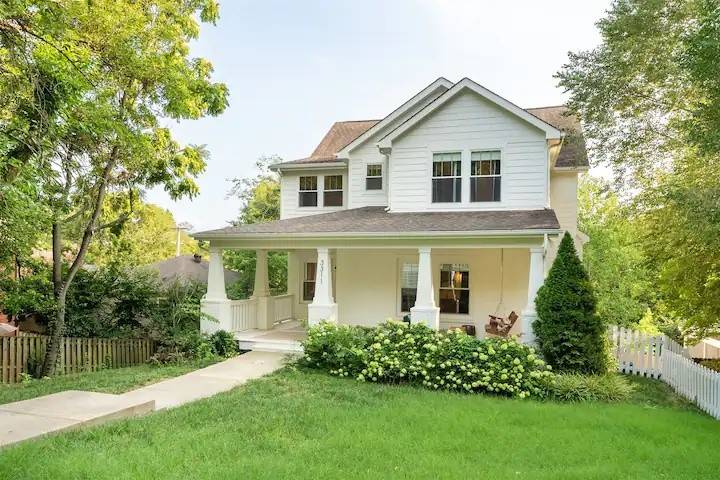 3311 Acklen Ave, Nashville, TN 37212