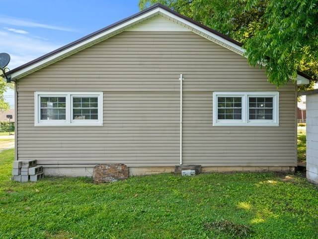 313 Tennessee Ave #S, Cowan, TN 37318