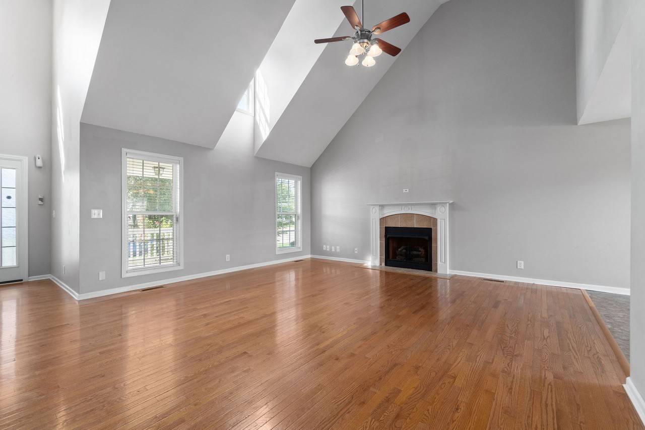 1015 Cindy Jo Ct, Clarksville, TN 37040