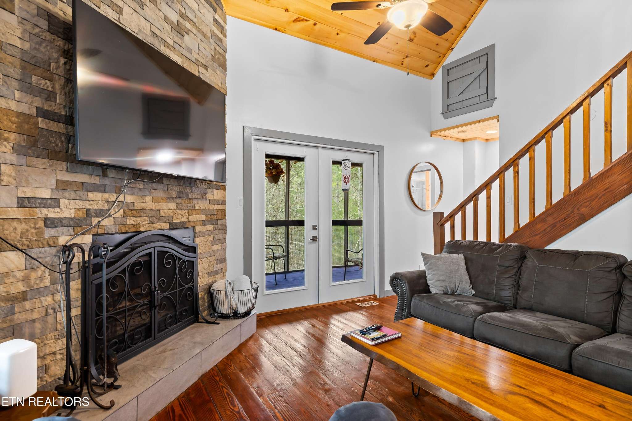 516 Clearwater Circle, Townsend, TN 37882