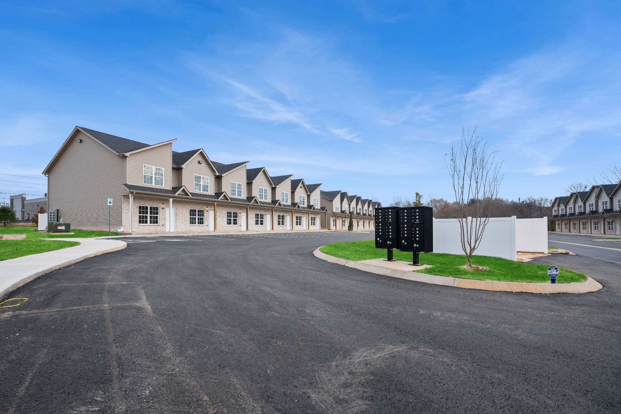 541 New South Dr #407, Clarksville, TN 37043