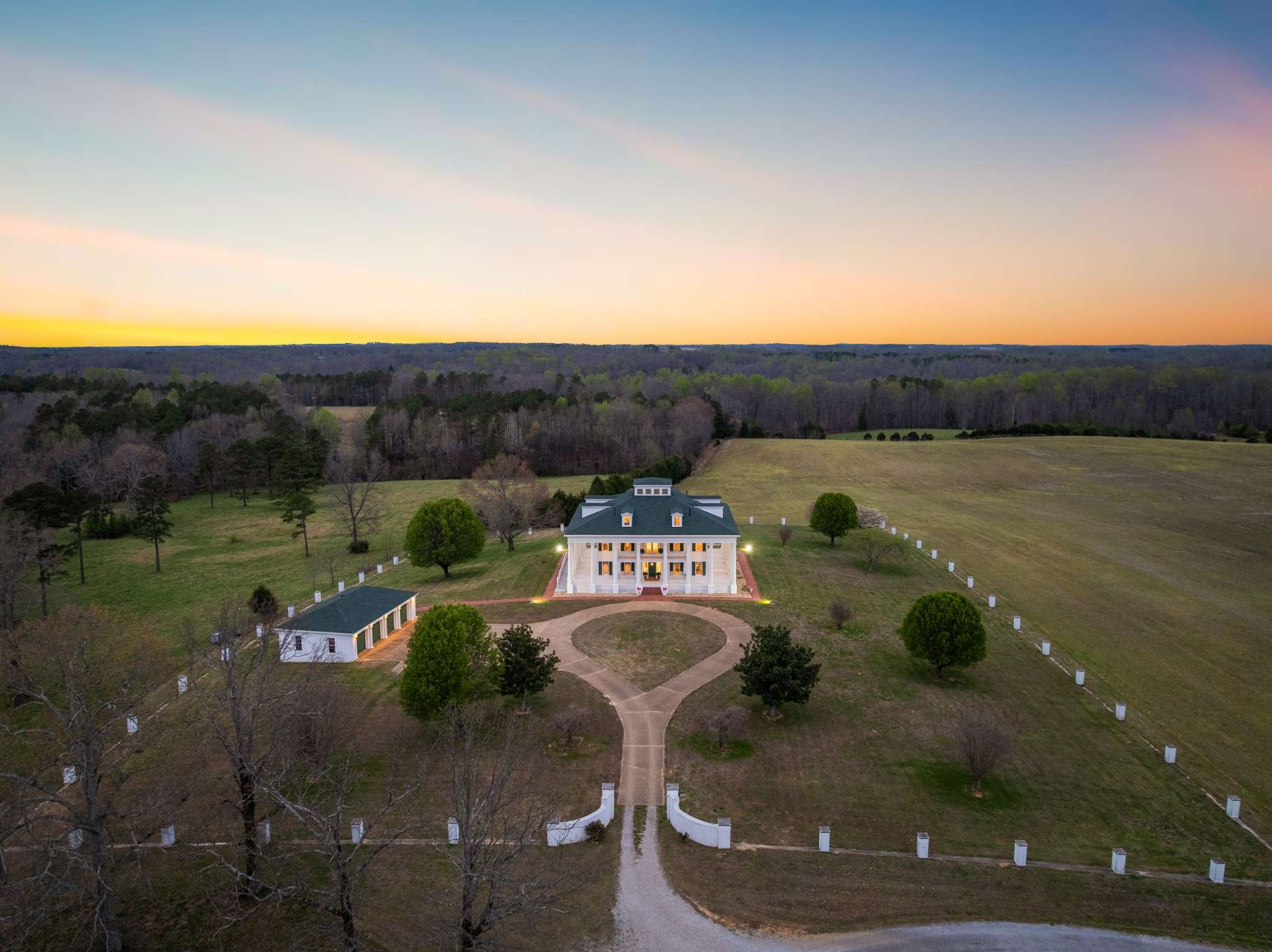 99 Posey Cir, Saint Joseph, TN 38481