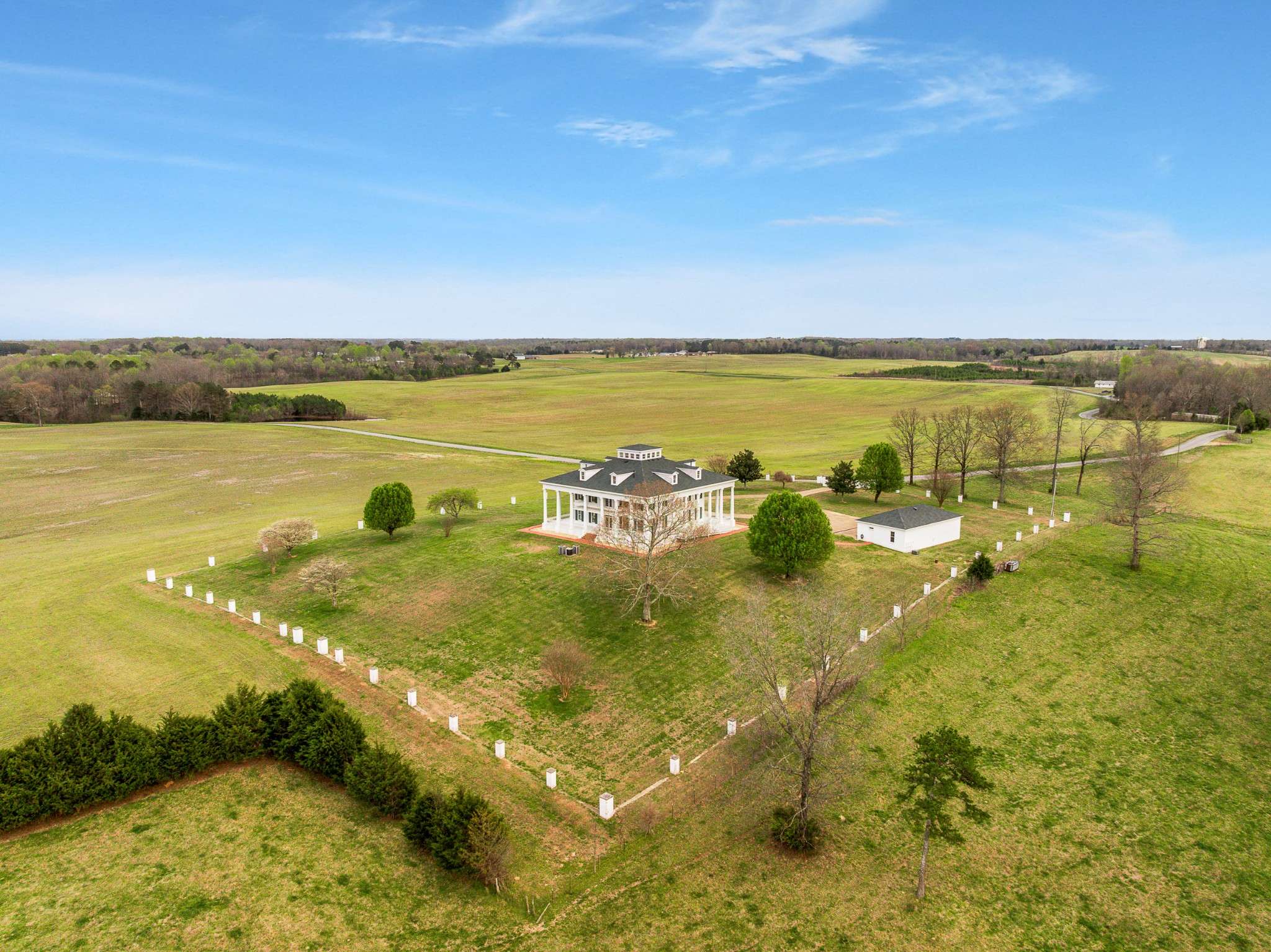 99 Posey Circle, Saint Joseph, TN 38481