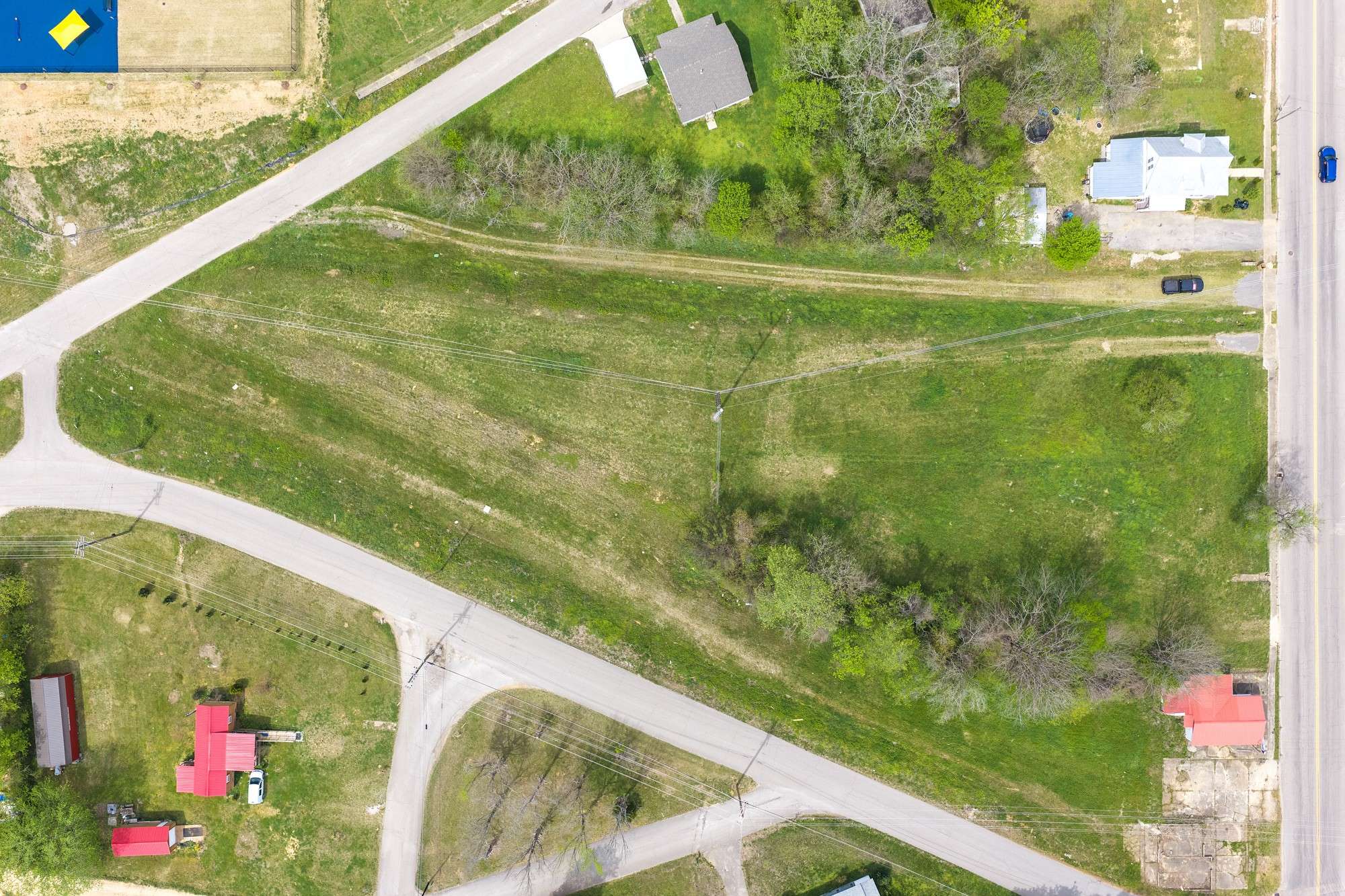 286 S Main St, Lexington, TN 38351