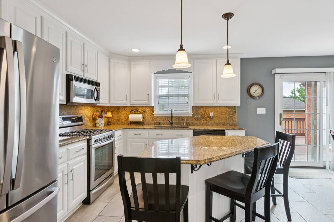 161 Peppertree Ln, Gallatin, TN 37066