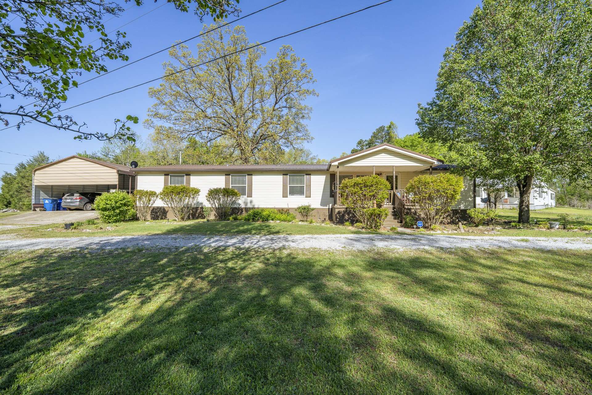 4195 Morrison Creek Rd, Clifton, TN 38425